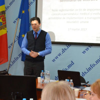 Valeriu Stoicev, șef secție Resurse Umane, Juridică și Contencios a SCM „Sfânta Treime” printre organizatorii unui seminar instructiv